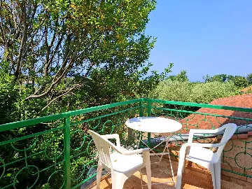 Room for 2 in Malinska with Private Bathroom & Balcony