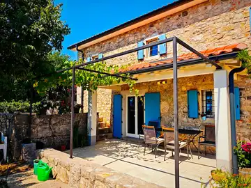 Holiday House in Skrbčići for 4–6 Guests