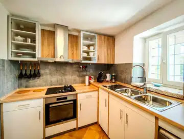 Holiday House in Skrbčići for 4–6 Guests