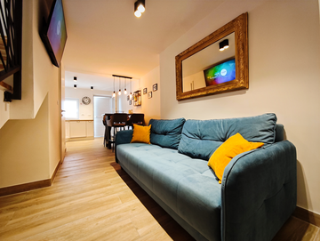 Holiday House in Jadranovo for Up to 4 Guests