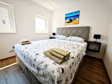 Holiday House in Jadranovo for Up to 4 Guests