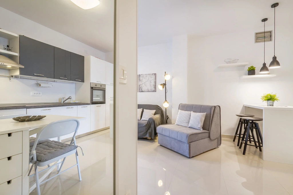 1-Bedroom Apartment in Njivice for up to 4