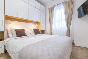 1-Bedroom Apartment in Njivice for up to 4