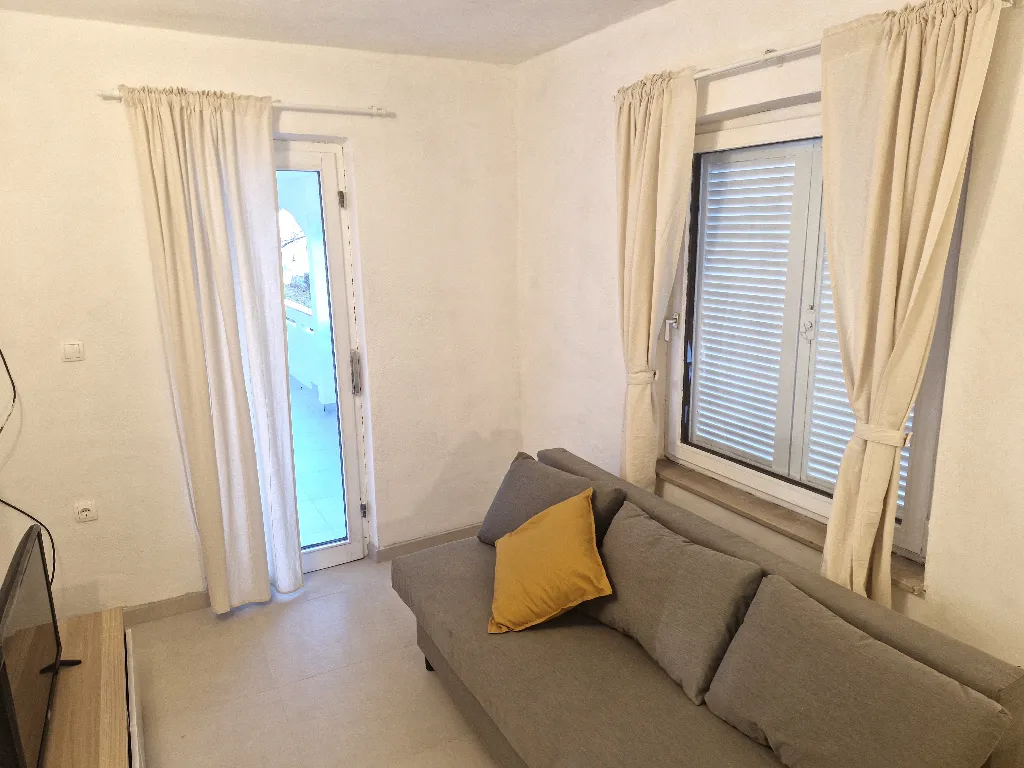 Renovated Apartment with Covered Terrace in Risika