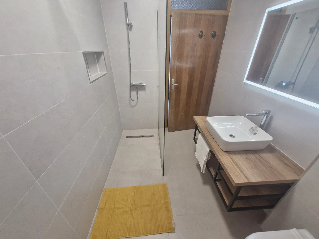 Renovated Apartment with Covered Terrace in Risika