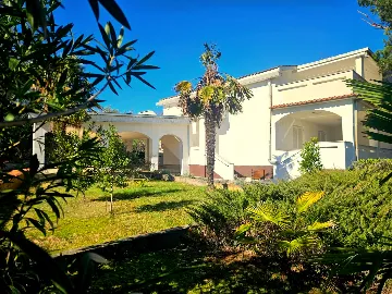 Renovated Apartment with Covered Terrace in Risika