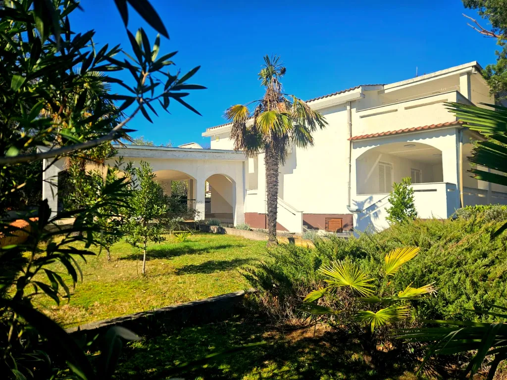 Renovated Apartment with Covered Terrace in Risika