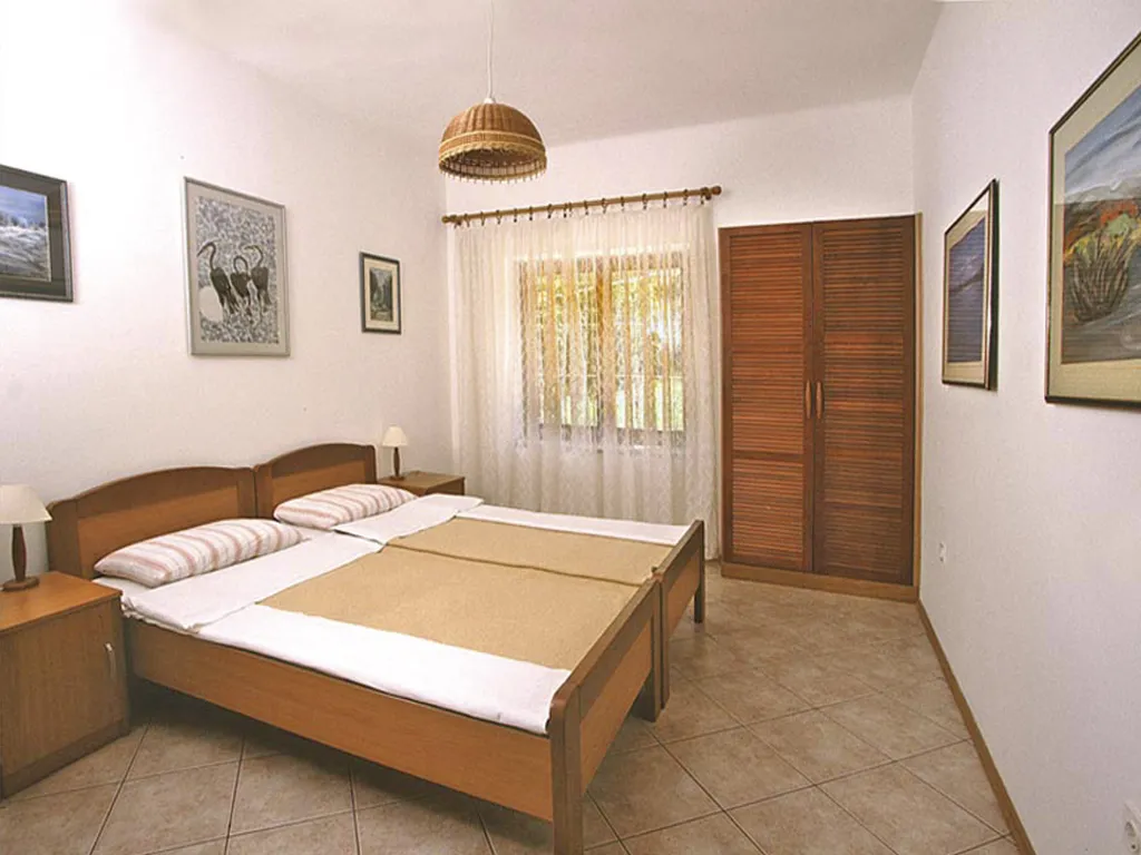 Seafront Apartment in Njivice for 4 Guests