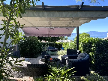 Holiday House in Njivice for 6 Guests with Whirlpool