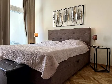 Holiday House in Njivice for 6 Guests with Whirlpool