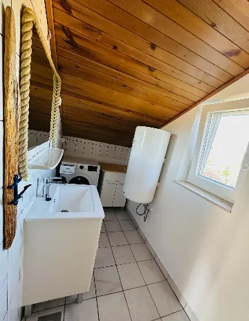 Apartment for Two in Dobrinj (Gostinjac)