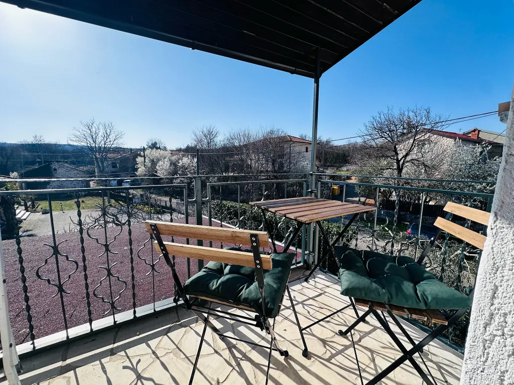 Apartment for Two in Dobrinj (Gostinjac)