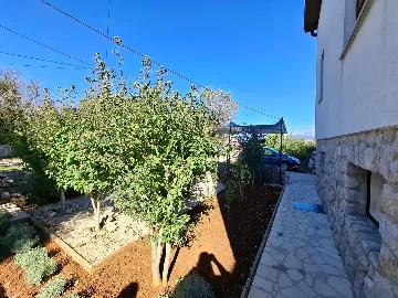 Apartment for Two in Dobrinj (Gostinjac)