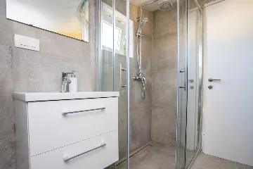 2-Bedroom Apartment with Sea View in Njivice