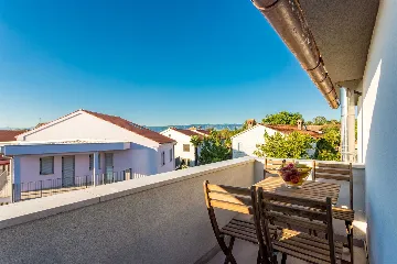 2-Bedroom Apartment with Sea View in Njivice