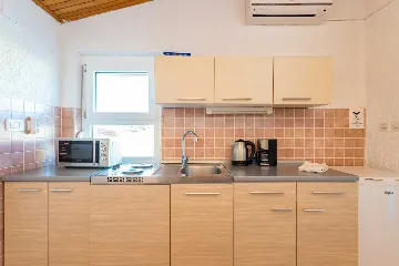 2-Bedroom Apartment with Sea View in Njivice