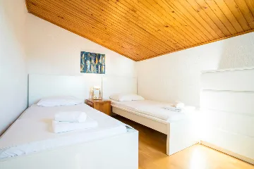 Njivice Apartment with Sea-View Balcony