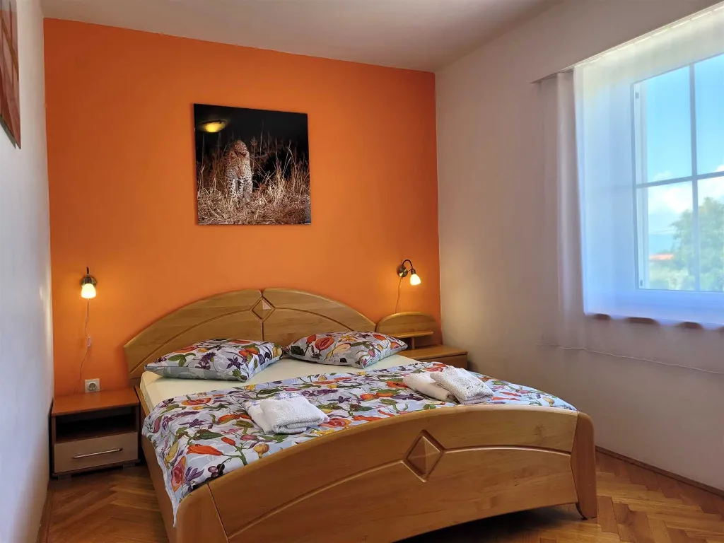 Family Apartment with Balcony in Malinska