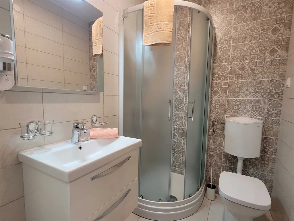 Family Apartment with Balcony in Malinska