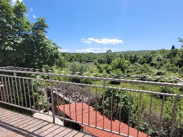 Family Apartment with Balcony in Malinska