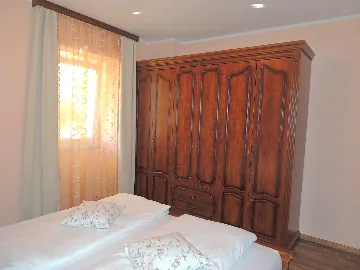 1-Bedroom Apartment in Gabonjin with Private Balcony