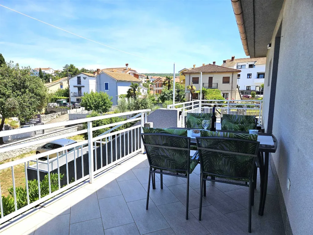 2-Bedroom Apartment in Malinska Near Beach