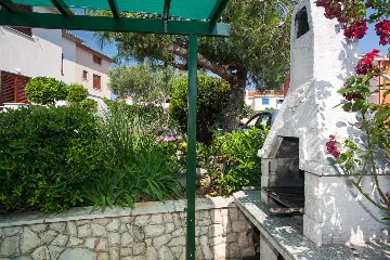 4-Bedroom Apartment in Krk for Up to 8 Guests