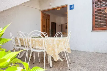 4-Bedroom Apartment in Krk for Up to 8 Guests