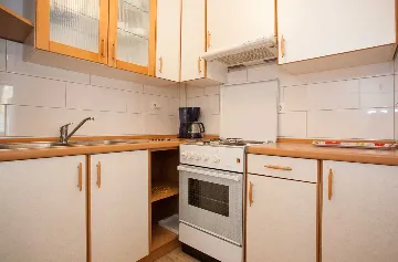 4-Bedroom Apartment in Krk for Up to 8 Guests