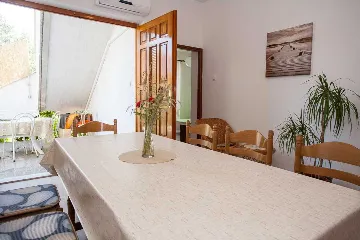 4-Bedroom Apartment in Krk for Up to 8 Guests