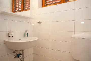 4-Bedroom Apartment in Krk for Up to 8 Guests