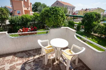 4-Bedroom Apartment in Krk for Up to 8 Guests