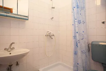 4-Bedroom Apartment in Krk for Up to 8 Guests