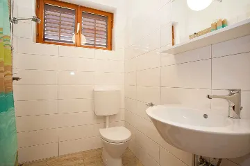 4-Bedroom Apartment in Krk for Up to 8 Guests