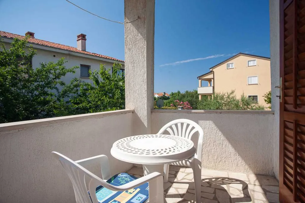4-Bedroom Apartment in Krk for Up to 8 Guests