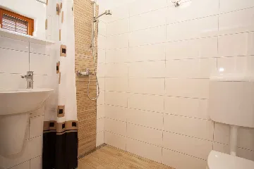 4-Bedroom Apartment in Krk for Up to 8 Guests