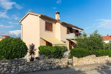 4-Bedroom Apartment in Krk with Spacious Terrace