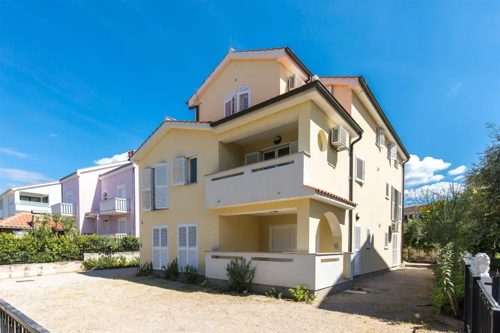 Malinska Apartment with Balcony for 4 Guests