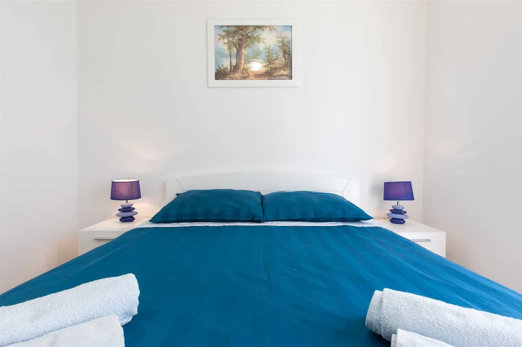 Malinska Apartment with Balcony for 4 Guests