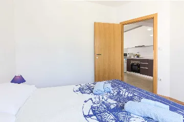 Malinska 1-Bedroom Apartment for 4 Guests