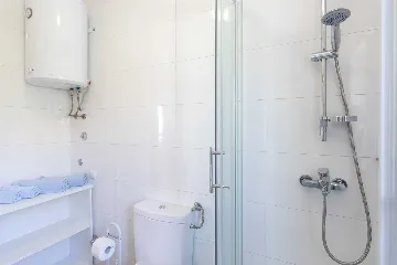 Malinska 1-Bedroom Apartment for 4 Guests