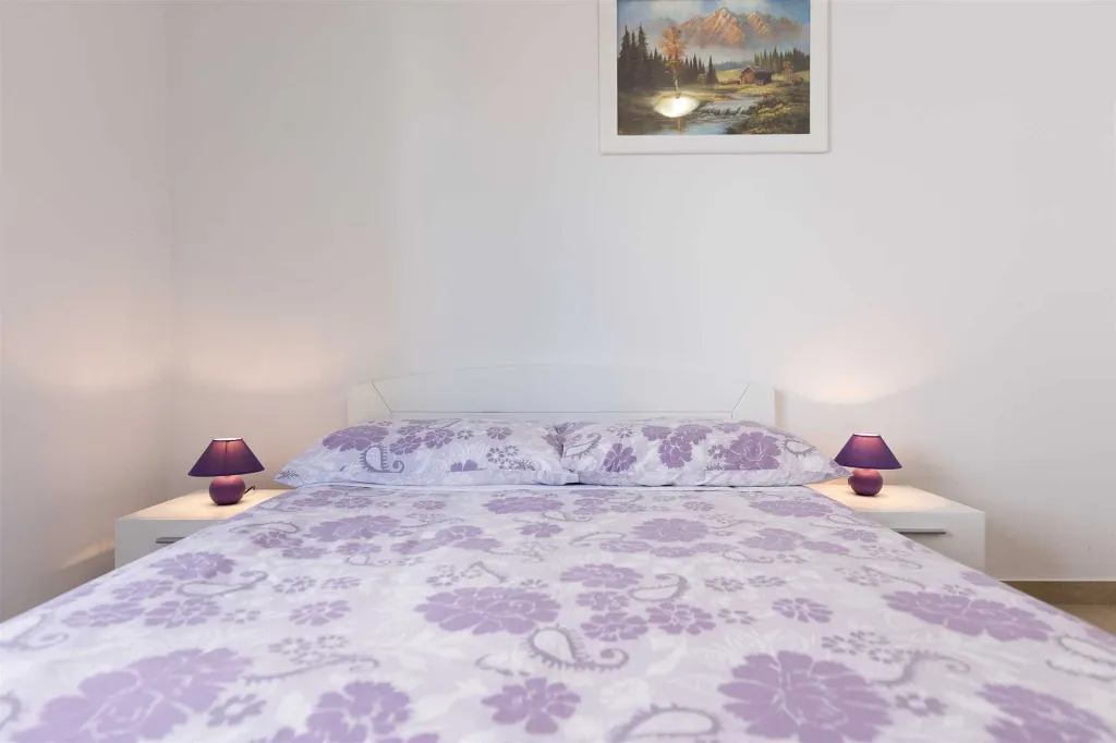 Malinska Studio Apartment for 2 Guests