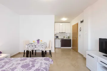 Malinska Studio Apartment for 2 Guests