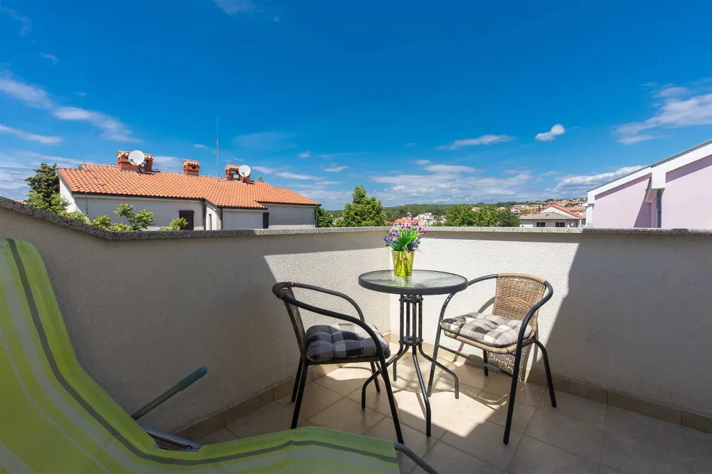 Apartment with Balcony in Malinska for 4 Guests