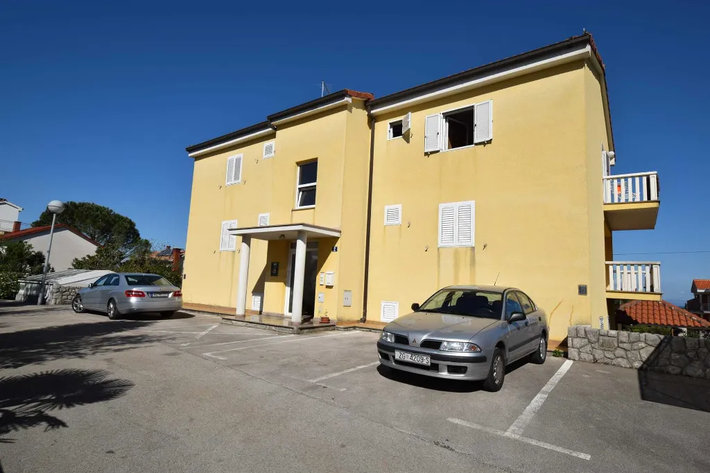 Two-Bedroom Apartment in Malinska for 4 Guests