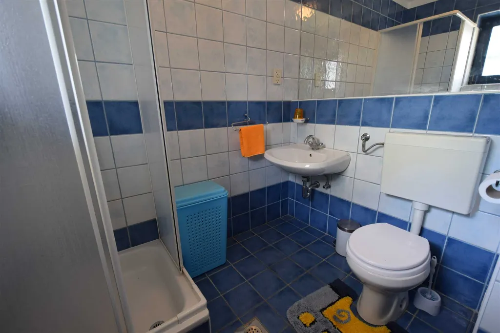 Malinska Apartment for 4 Guests with Terrace