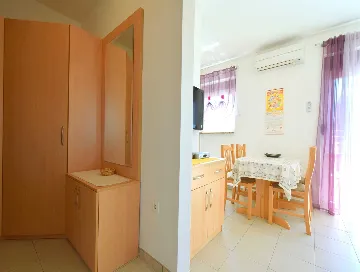 1-Bedroom Apartment in Malinska for 3 Guests