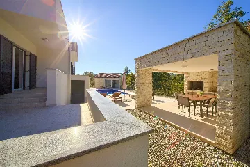 Villa with Private Pool and Grill in Vrbnik-Risika