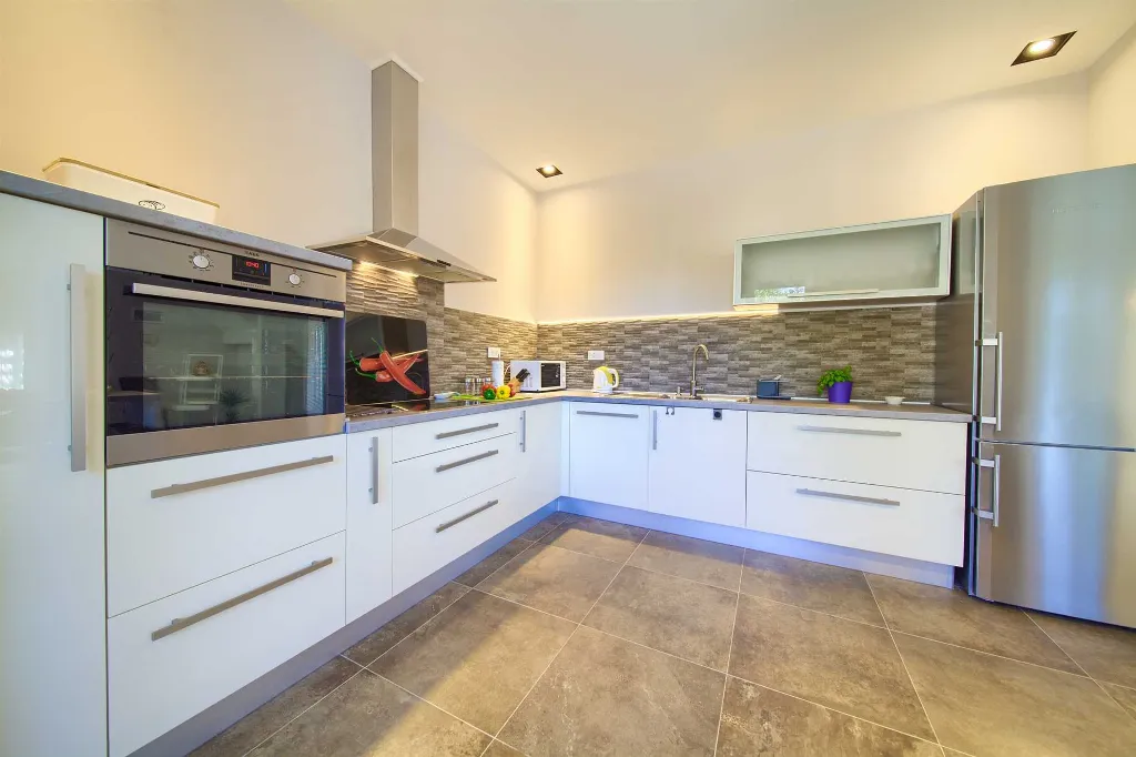 Villa with Private Pool and Grill in Vrbnik-Risika
