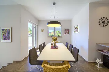 Villa with Private Pool and Grill in Vrbnik-Risika